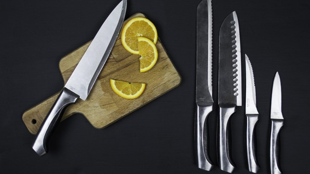 Quels sont les critères à prendre en compte lors du choix d'un couteau ?